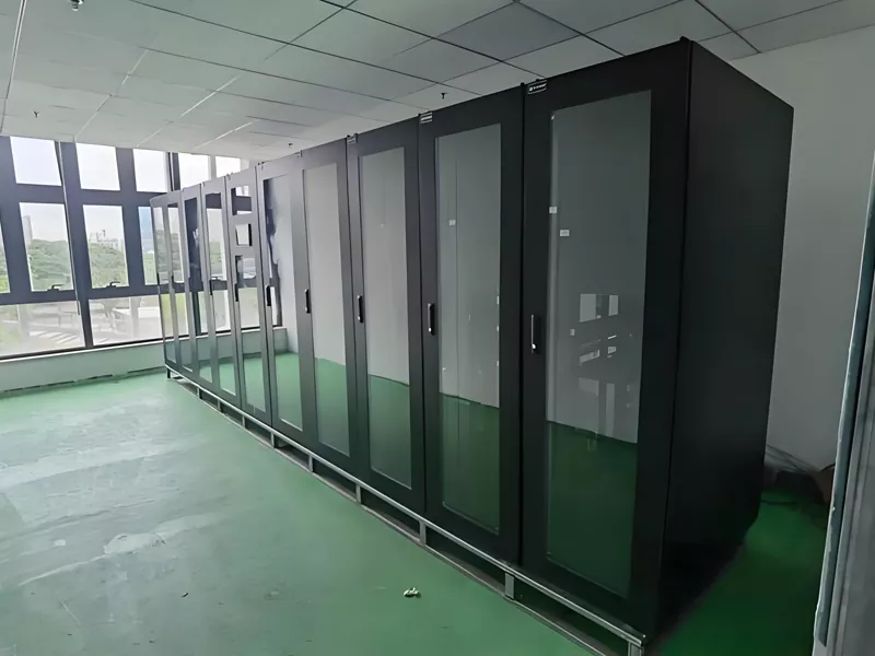 Mikro modulio integruota spintelė